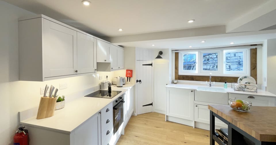Classic Cottage, Ensuite | Shared kitchen