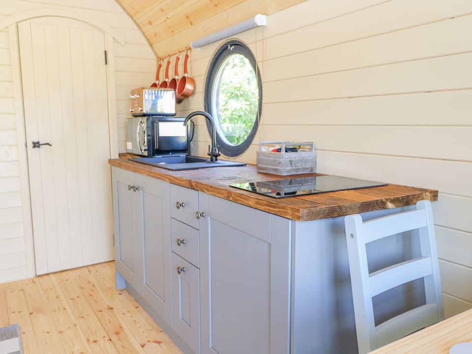Cottage | Interior