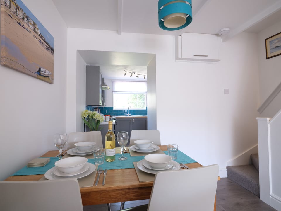 Dining space cont