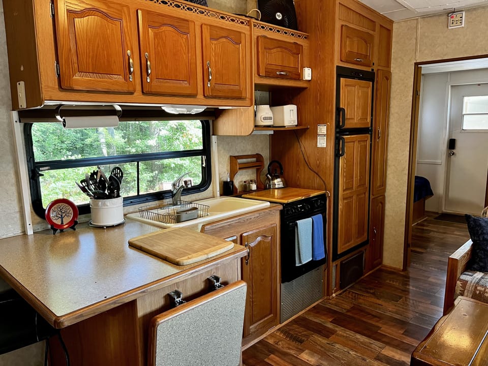 full kitchen