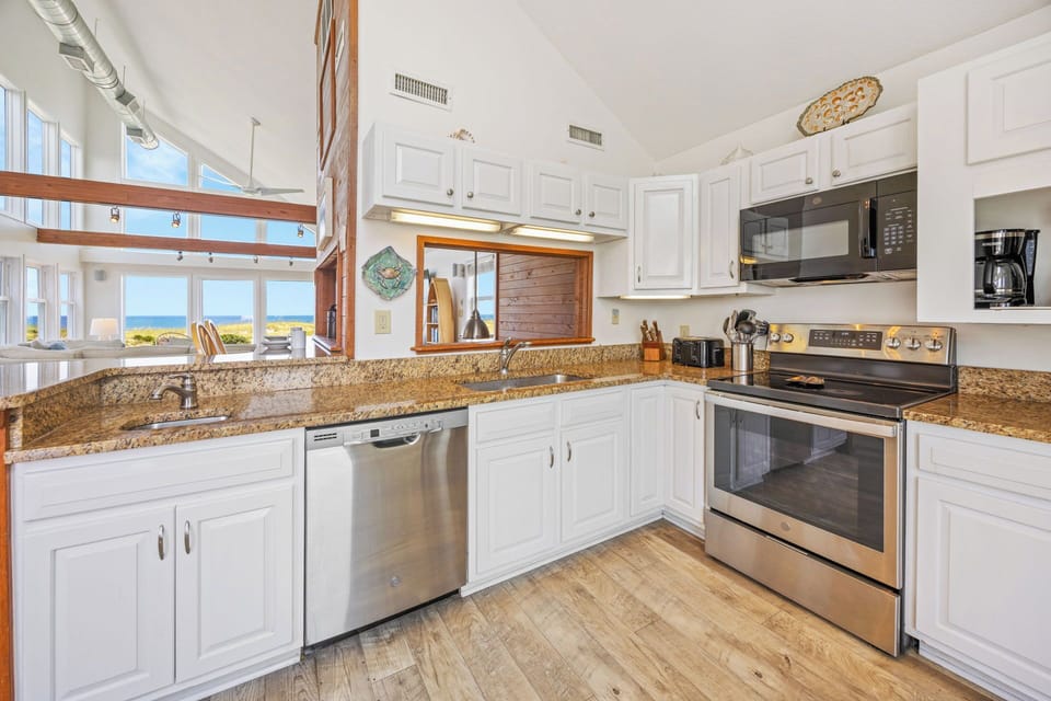 Surf or Sound Realty - 1022 - Stella Maris - Kitchen -2