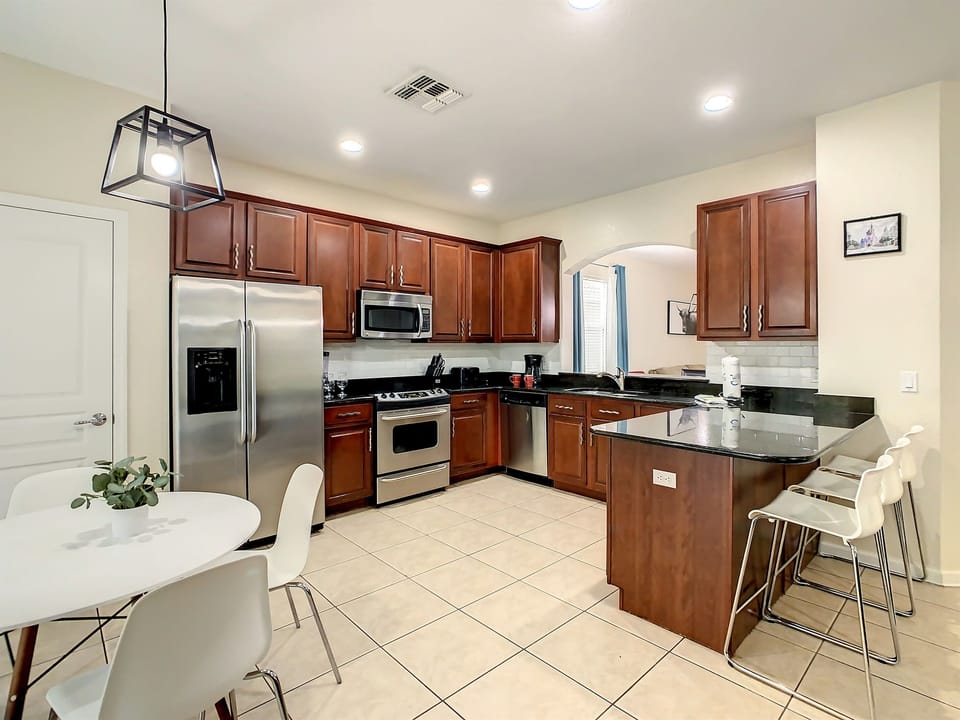 Fully equipped kitchen