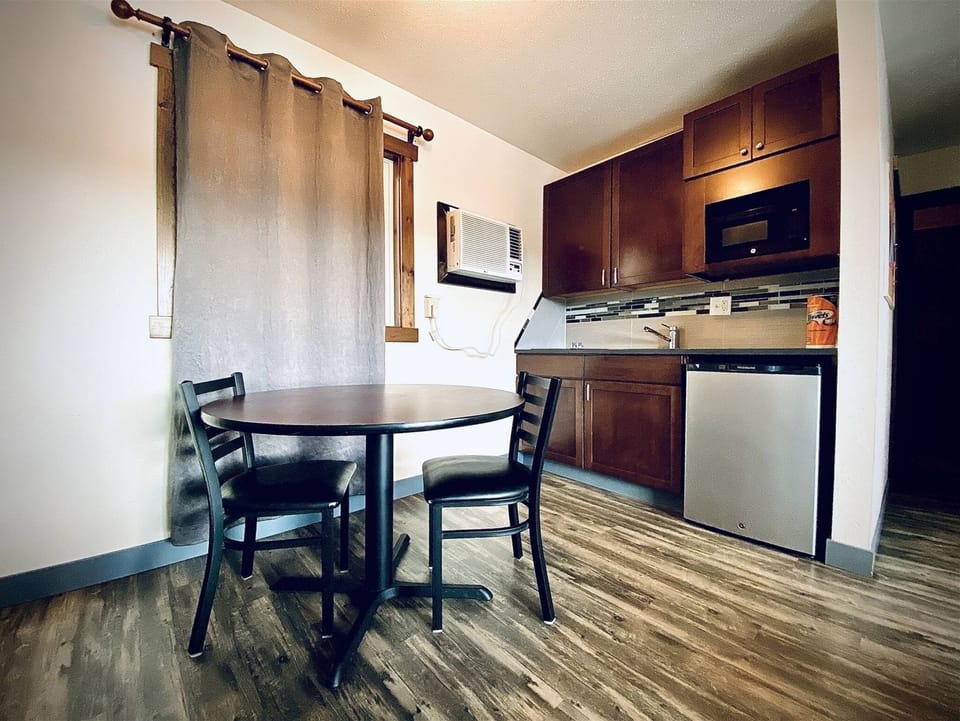 Kitchenette 