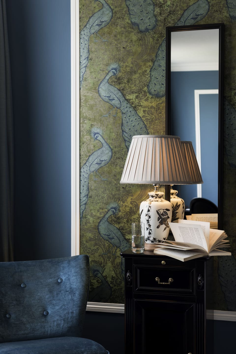 Signature Room, 1 Double Bed | Minibar, in-room safe, desk, laptop workspace
