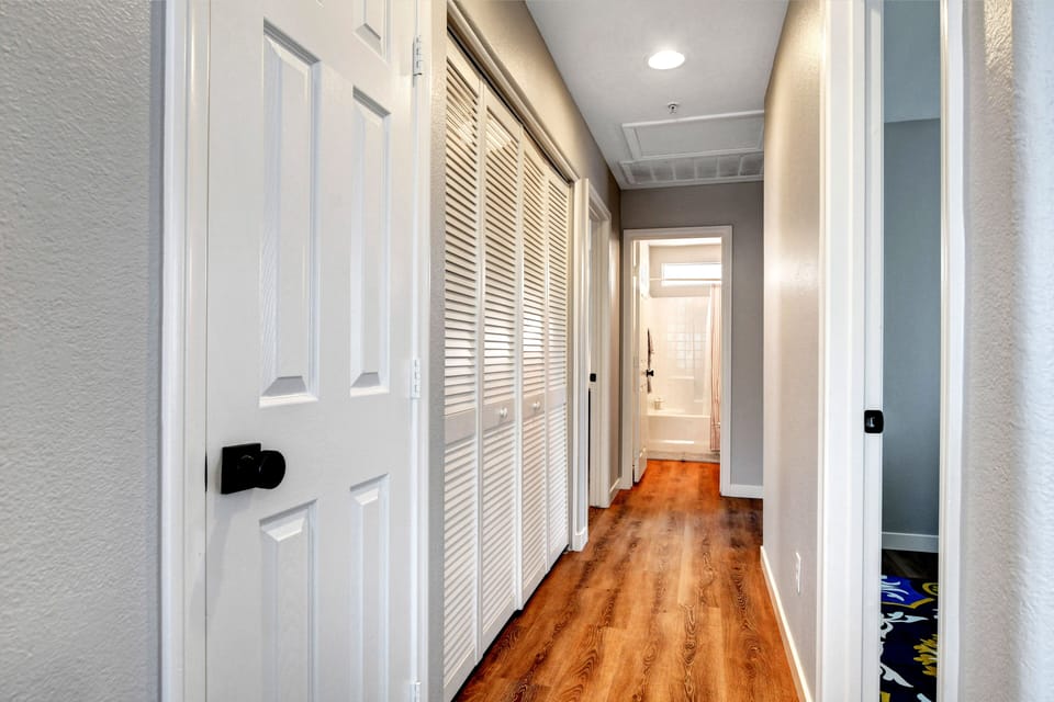 2nd Floor Hallway