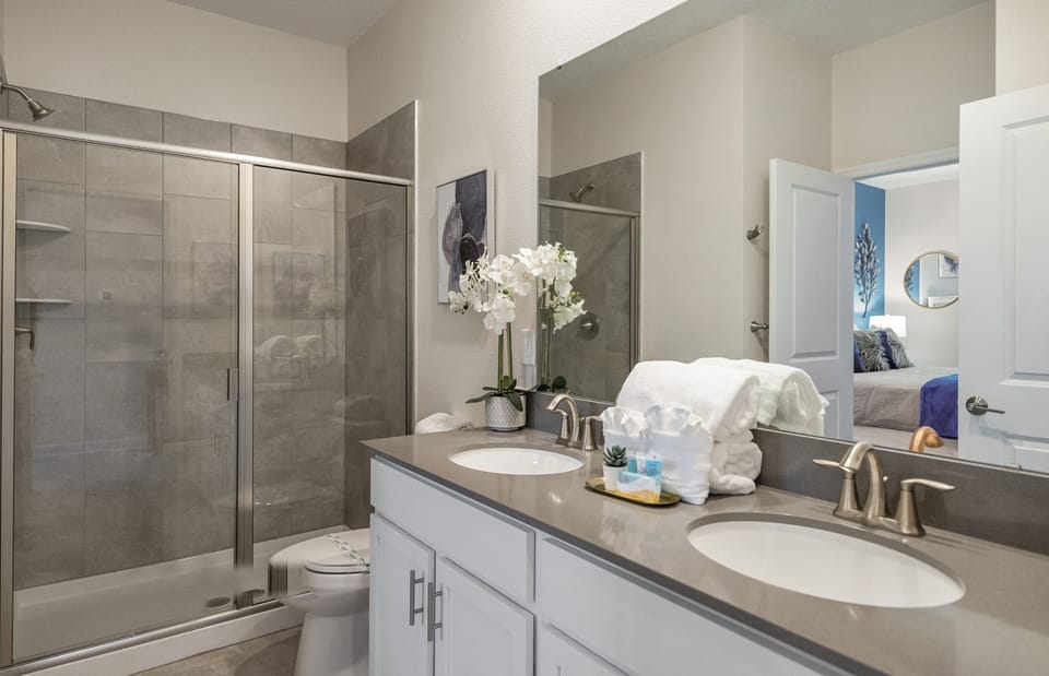 Silver Leave Bathroom