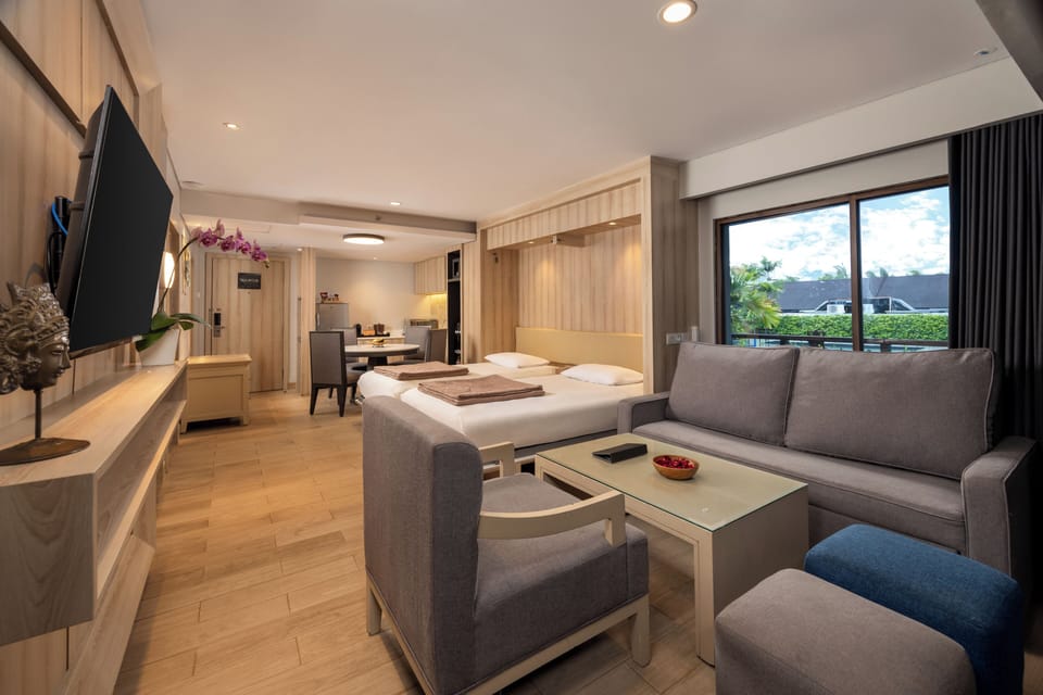 Suite | Private kitchen | Coffee/tea maker, electric kettle