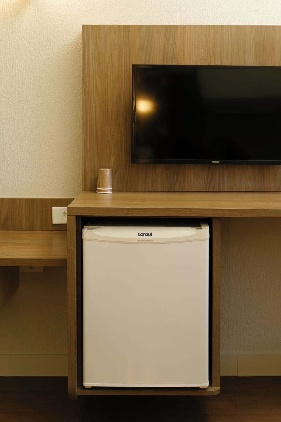 Standard Double Room, 1 Queen Bed | Minibar, in-room safe, desk, blackout drapes