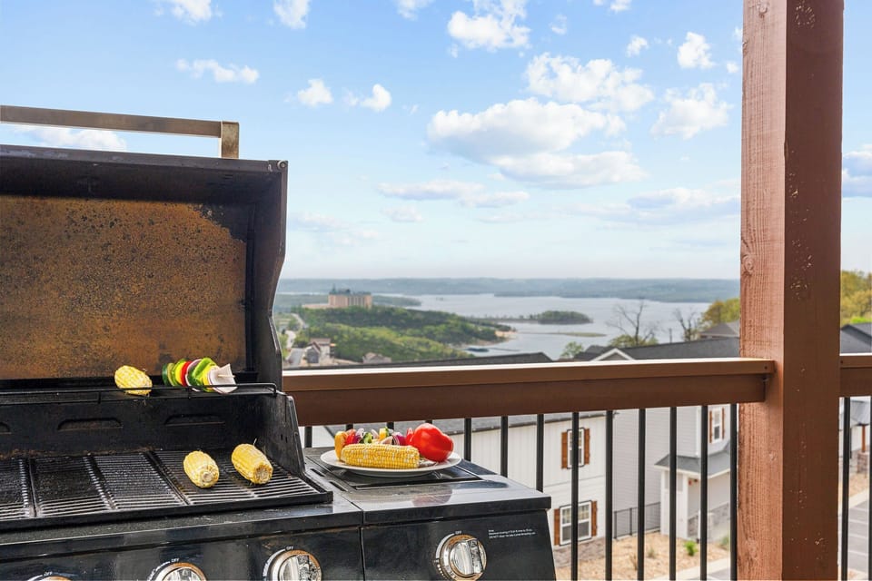 Scenic Main Level Grilling