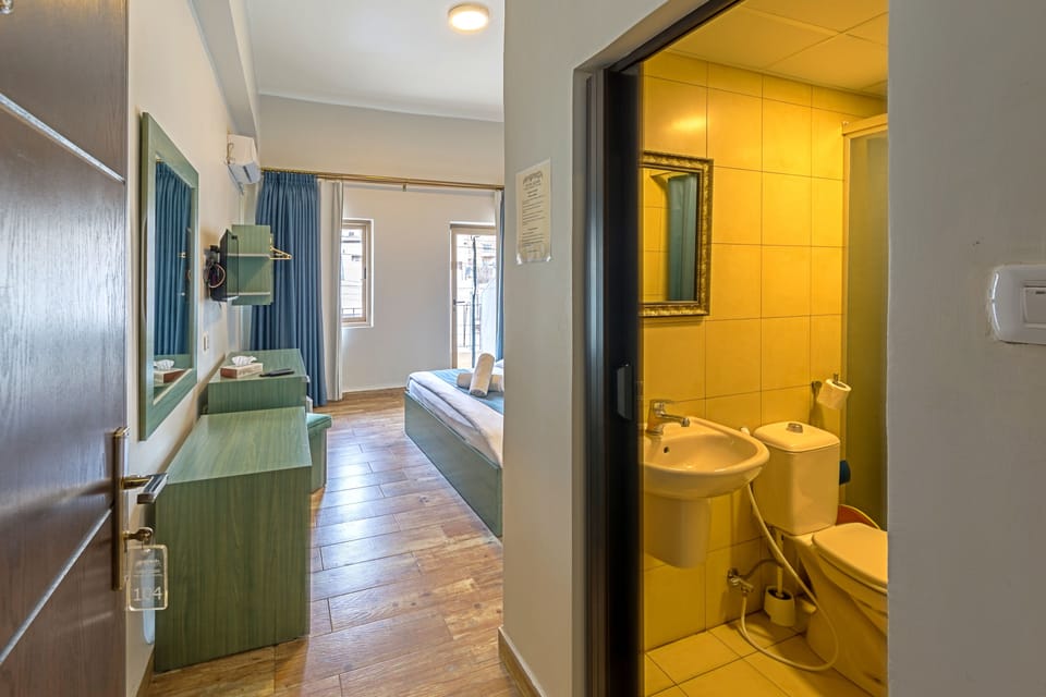 Deluxe Double Room | In-room safe, desk, laptop workspace, iron/ironing board (on request)