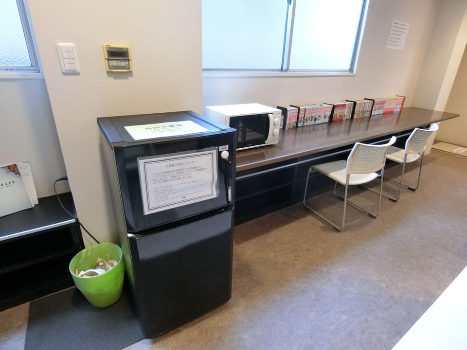 Tiny TOJI Economy Room (No Daily Cleaning)  | WiFi (free), bed sheets