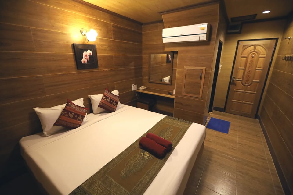 Standard Double  | Rollaway beds, free WiFi