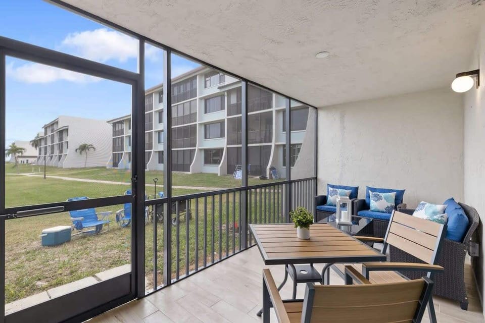 Fully furnished walk out patio