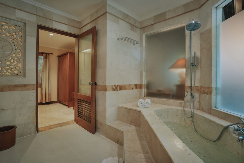 1 Bedroom  Villa, Plunge Pool | Bathroom | Combined shower/tub, towels