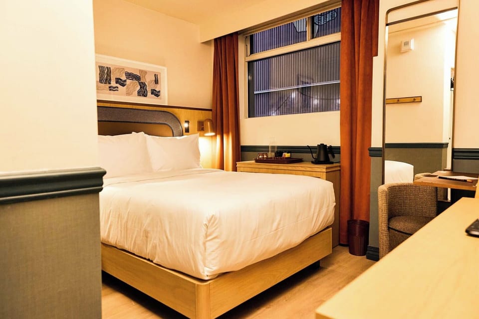 Room, 1 Double Bed (Chic Solo Double) | Premium bedding, Tempur-Pedic beds, desk, laptop workspace