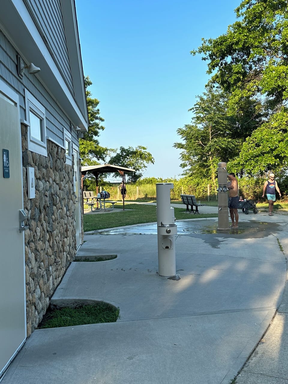 Main beach showers and bathrooms
