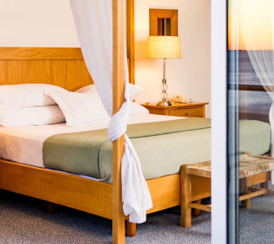 Minibar, in-room safe, desk, soundproofing