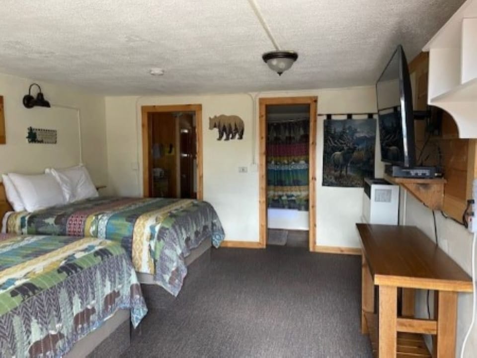 Cabin201202024