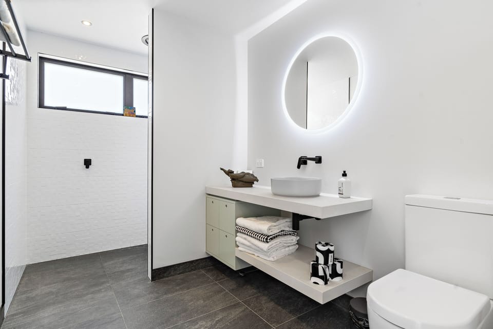 Ensuite - Bedroom 1