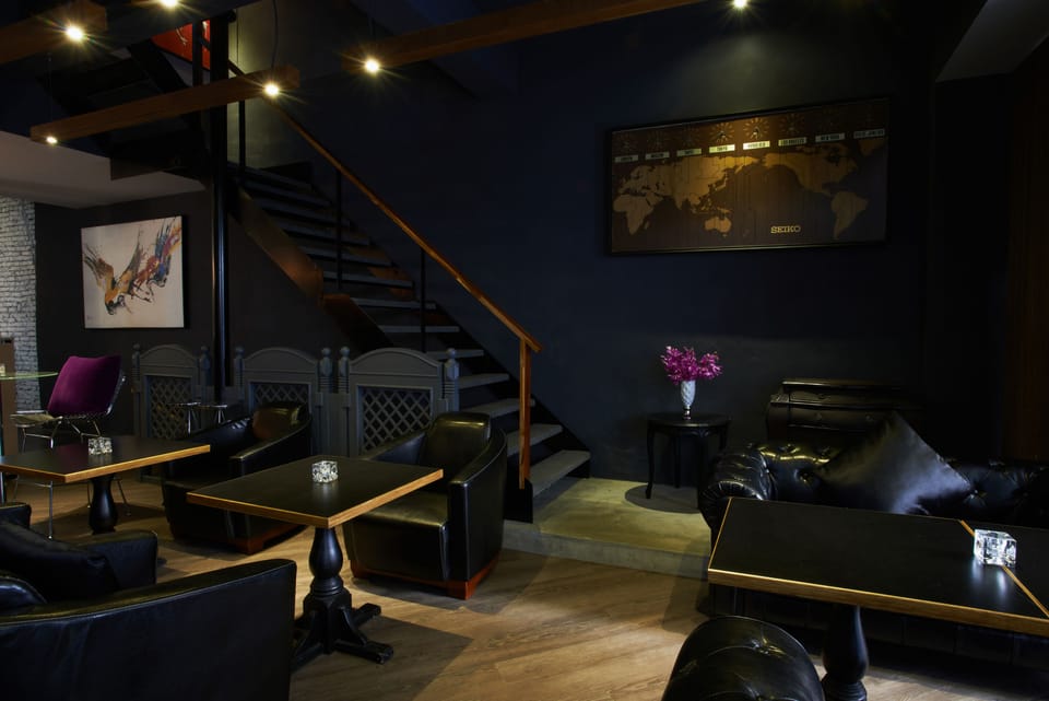 Lobby sitting area