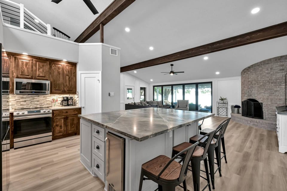 Fully equipped kitchen for all of your cooking/baking needs