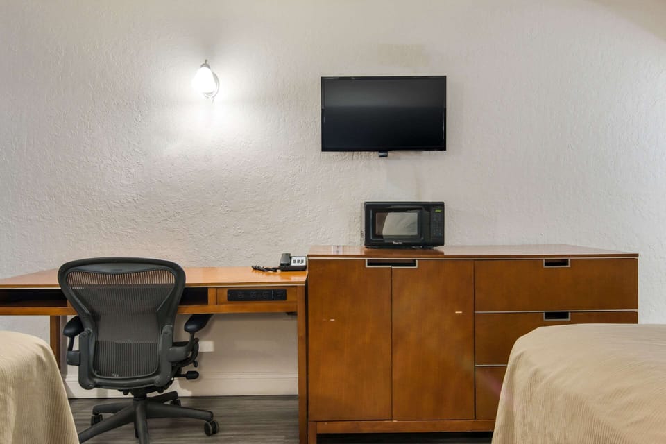 Room, 2 Double Beds, Non Smoking | Desk, blackout drapes, iron/ironing board (on request), WiFi (free)