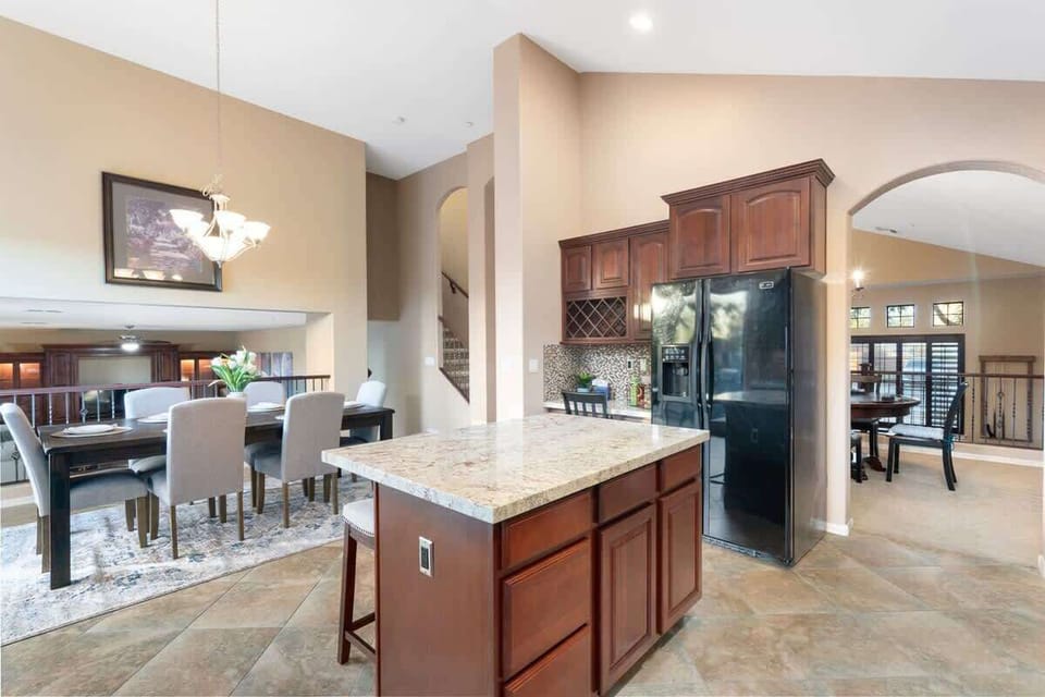 Kitchen island & open concept living