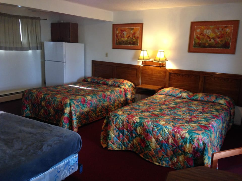 Standard Room, Non Smoking | Individually decorated, free WiFi