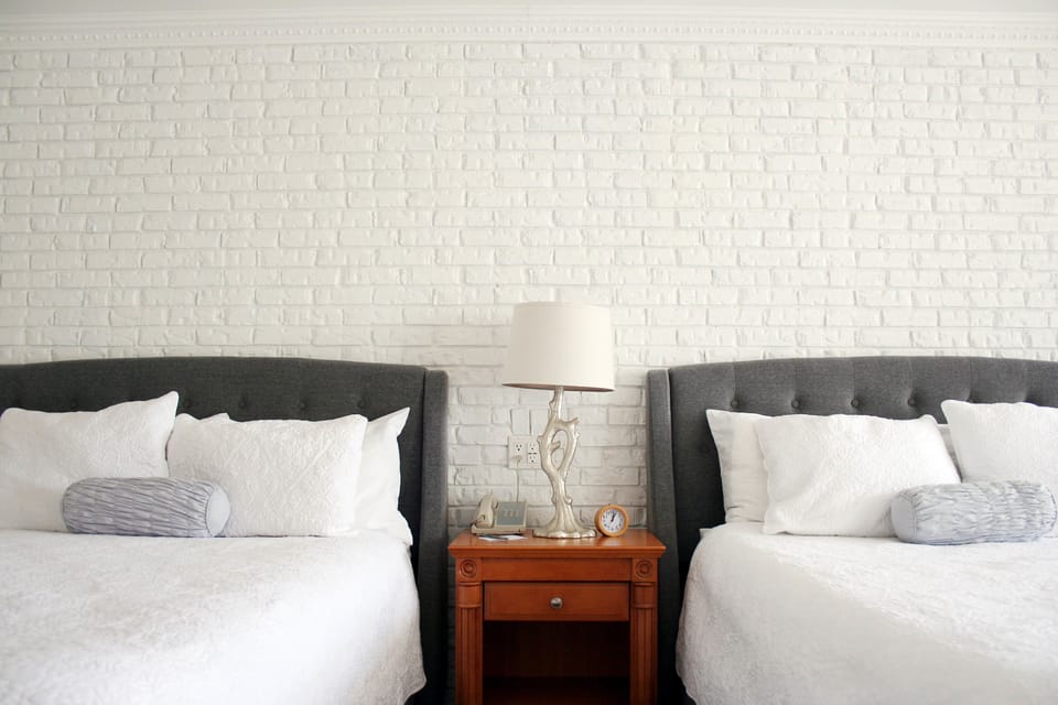 Junior Suite | Soundproofing, iron/ironing board, cribs/infant beds, rollaway beds