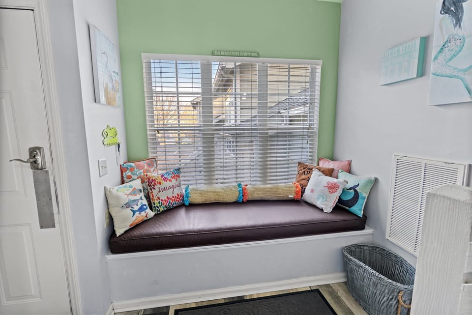 Cozy window seat, read a book, watch a movie or just watch out the window
