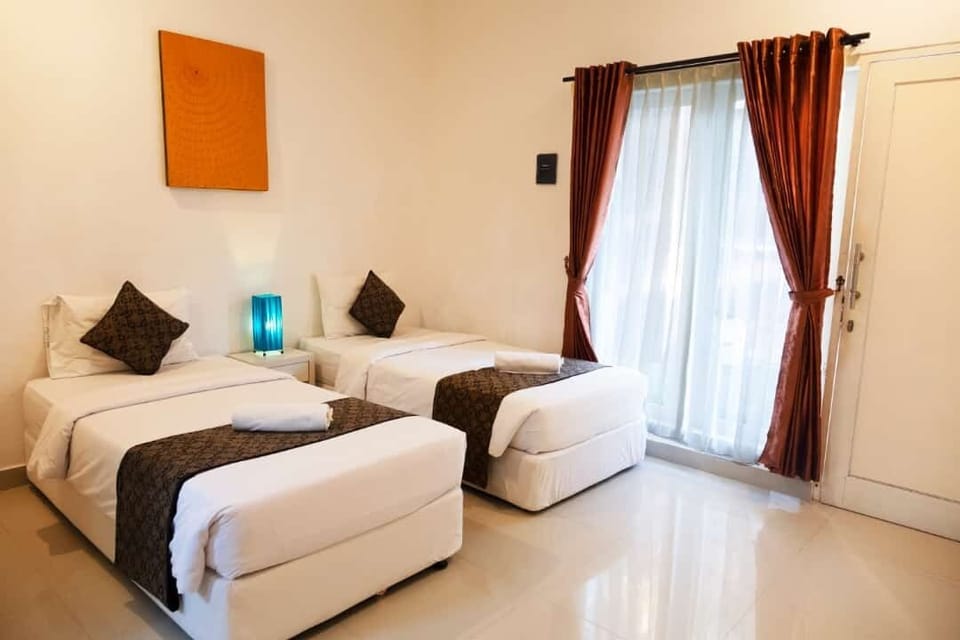 Superior Room, 1 Queen Bed | Desk, laptop workspace, free WiFi, bed sheets