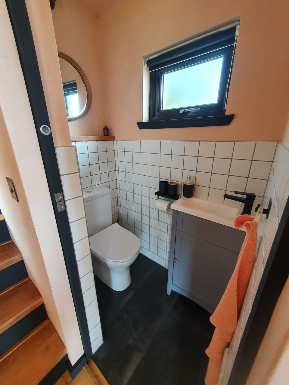 Tiny Home in Isle of Skye - Pet Friendly Cabin in Scotland