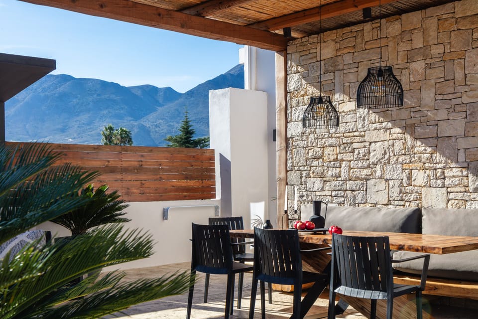 Elegance for celebrated dining.