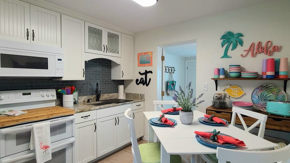 Eat in Kitchen