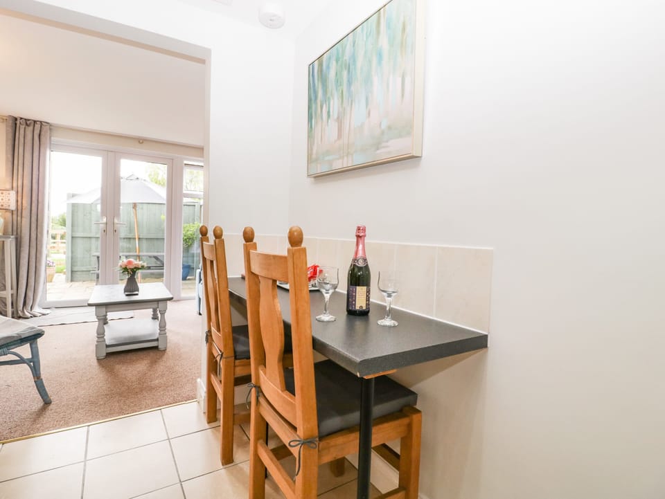 Cottage | Interior