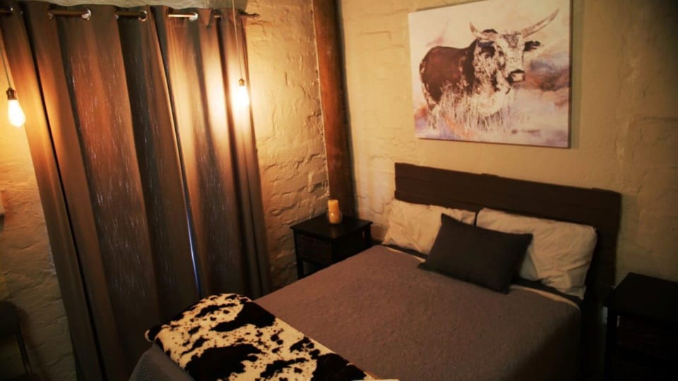 Iron/ironing board (on request), WiFi (free)