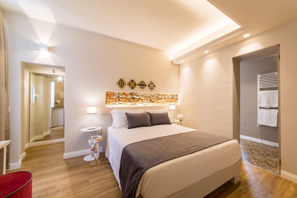 Superior Double Room | Minibar, desk, iron/ironing board, free WiFi