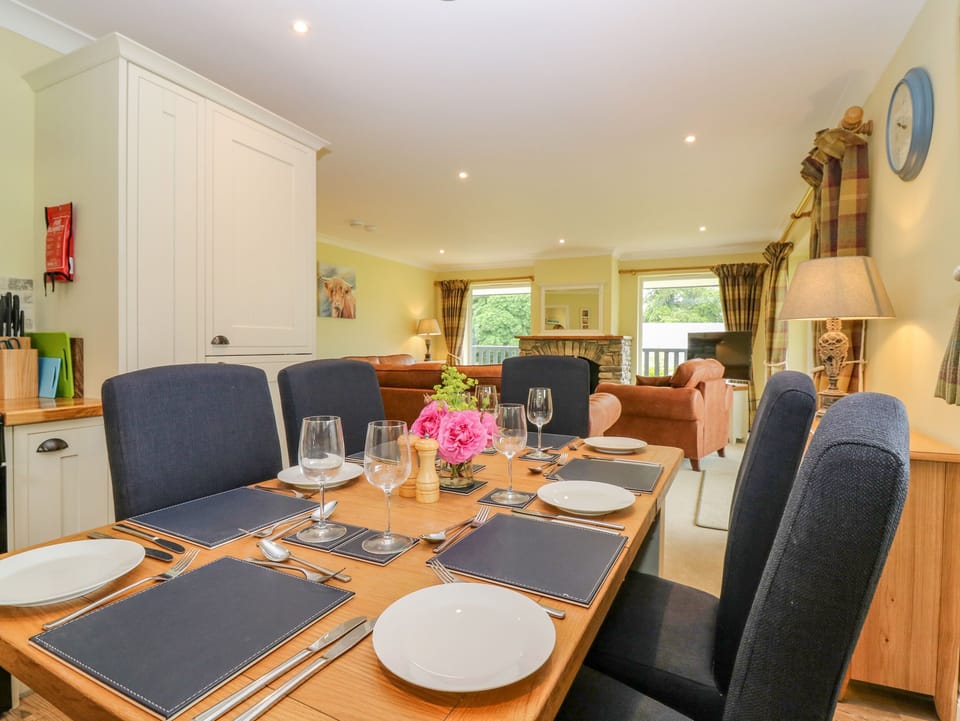 Cottage | Private kitchen | Fridge, dishwasher, electric kettle, toaster