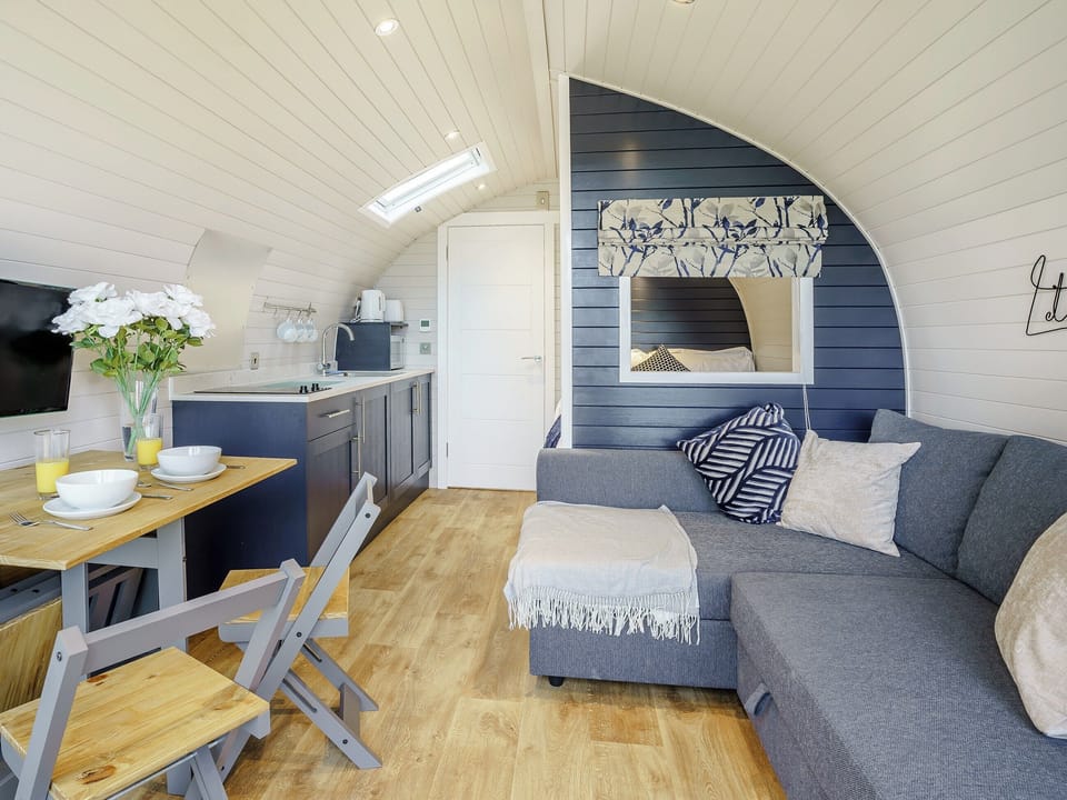 Open plan living space | Llain Farm- Gwennol - Llain Farm, Llanboidy, near Laugharne