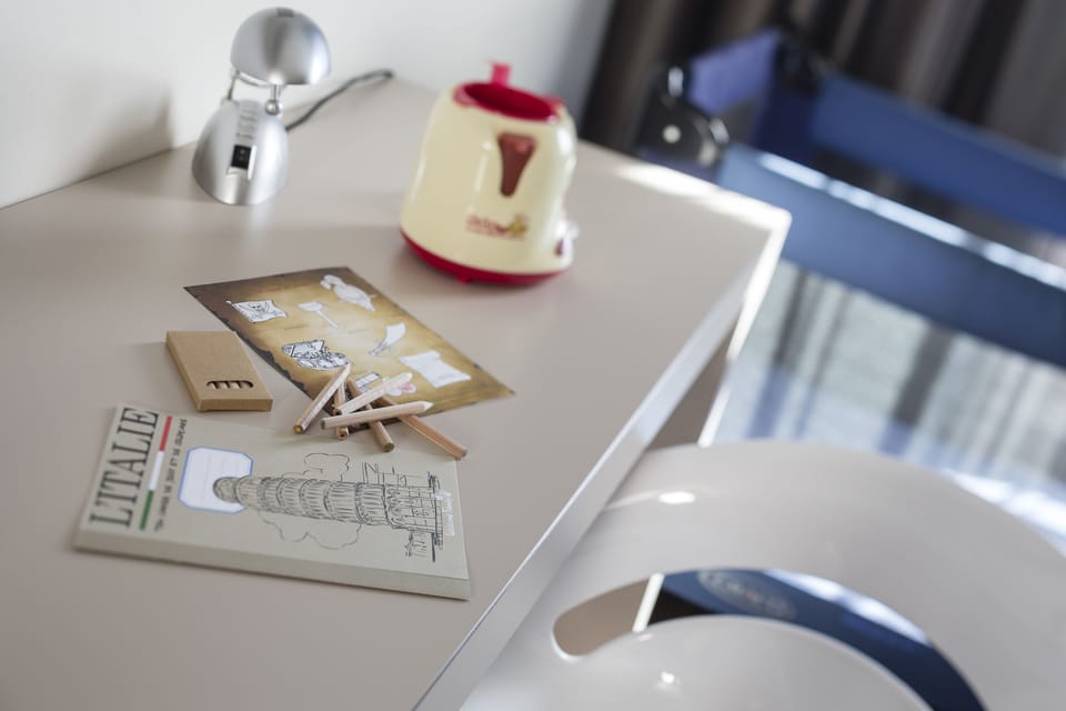 Standard Room | Hypo-allergenic bedding, in-room safe, desk, blackout drapes