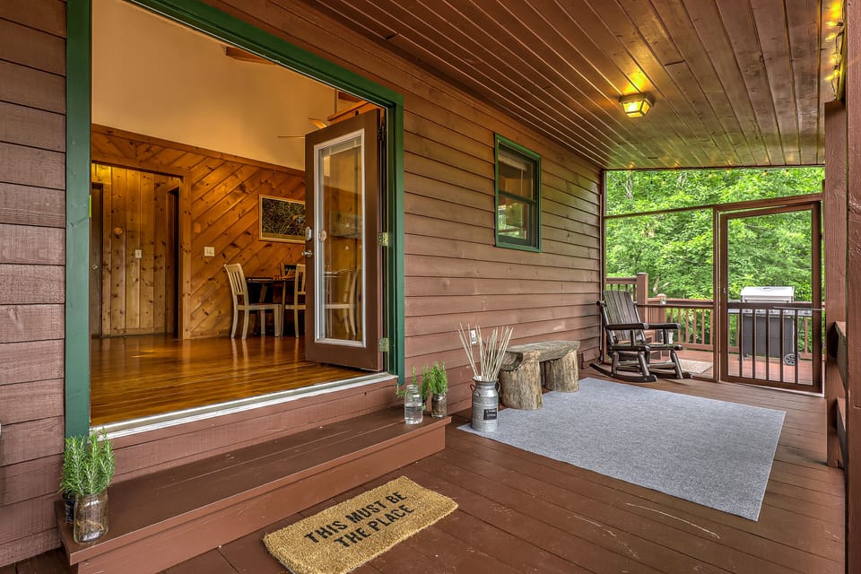 Enjoy some amazing views from the screened-in porch - great for day or night! 