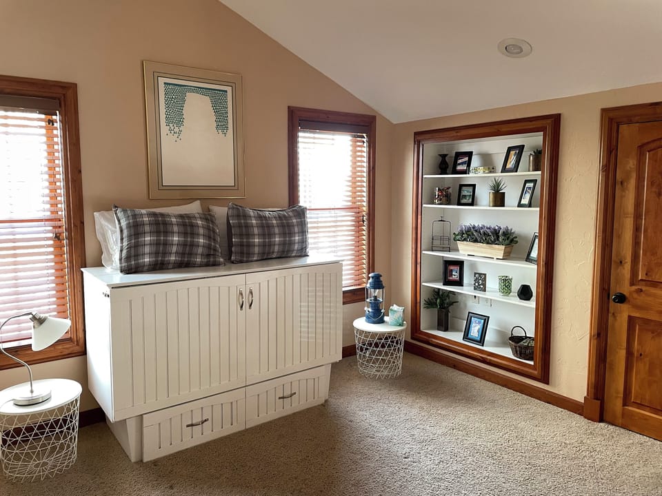 Loft with Queen Murphy Bed