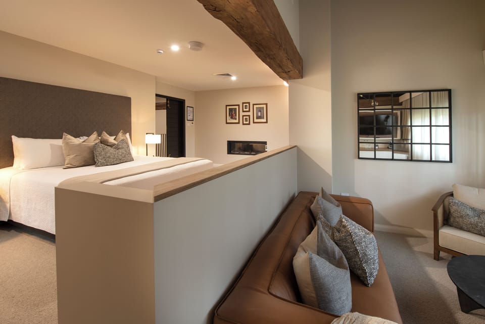 Estate Suite | Premium bedding, minibar (some free items), in-room safe