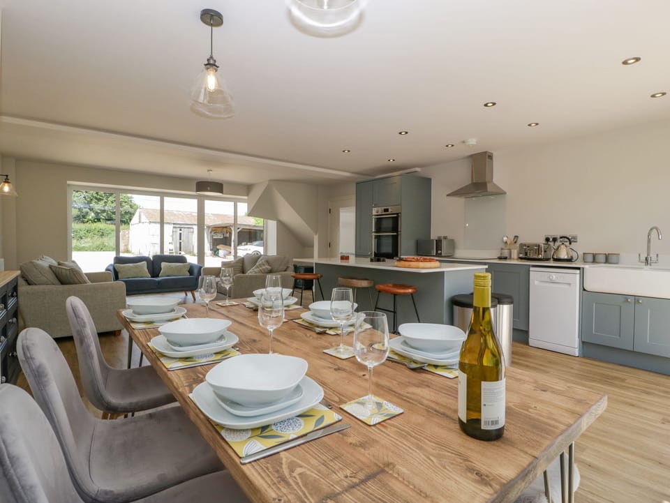 Cottage | Interior