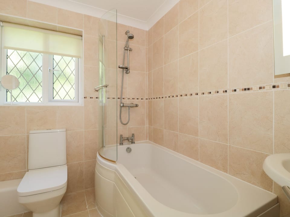 1 Charlotte Close Cottage in Poole