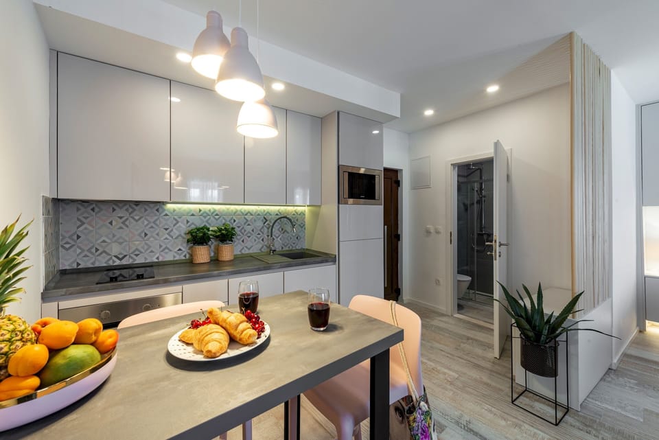 Apartment (0 Bedroom) | In-room dining