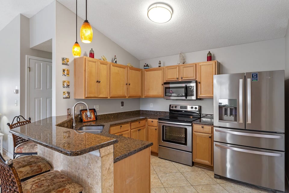 Palm Breeze Kitchen