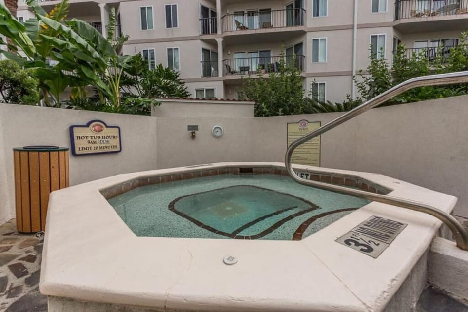 Hot Tub!