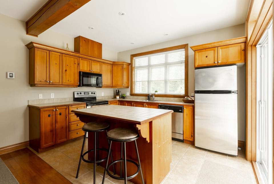 `Amazing kitchen, felt like home. Do visit`