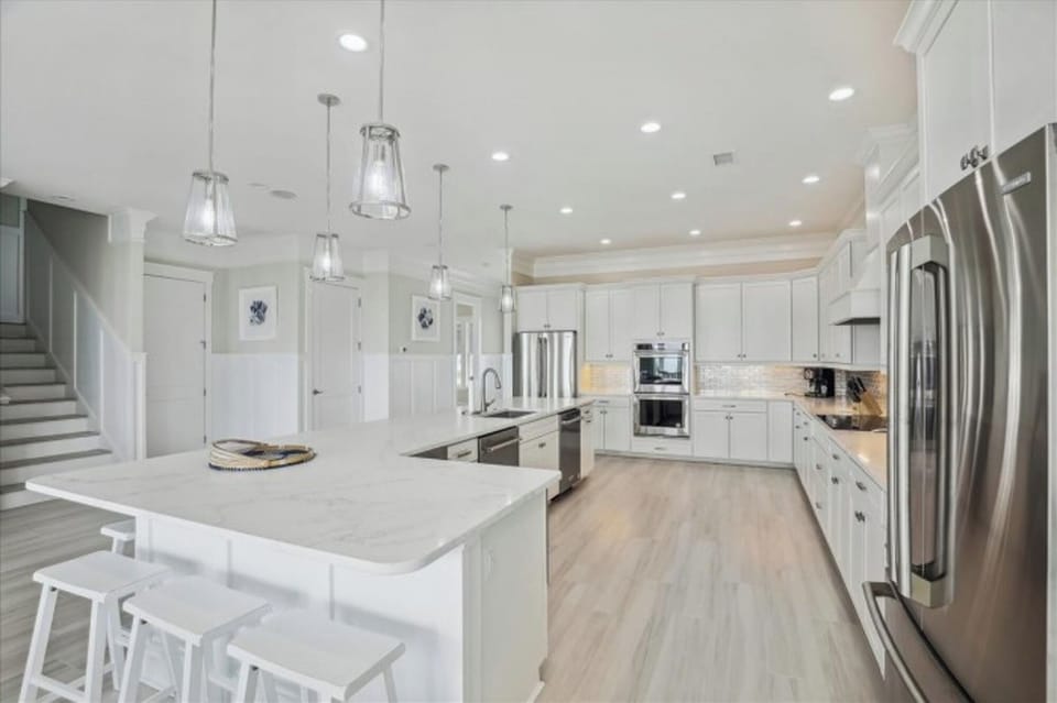 The chef in the family will absolutely love this fantastic updated kitchen.